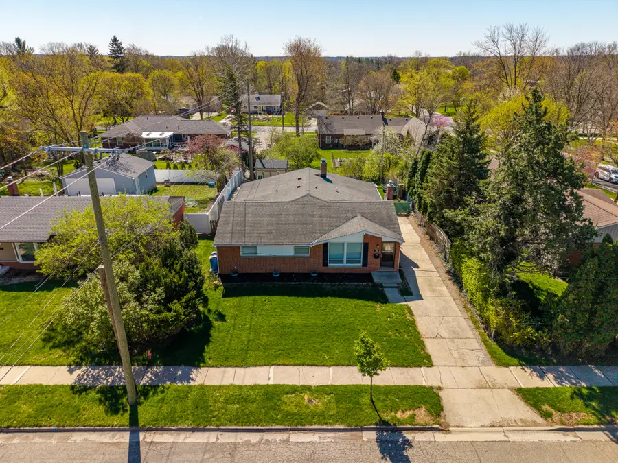 350 Hollywood Drive, Saline, MI 48176 - #3