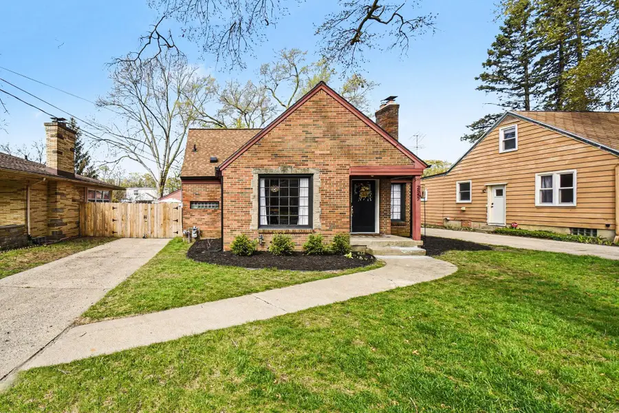 2557 Raymond Avenue Se, Grand Rapids, MI 49507 - #2