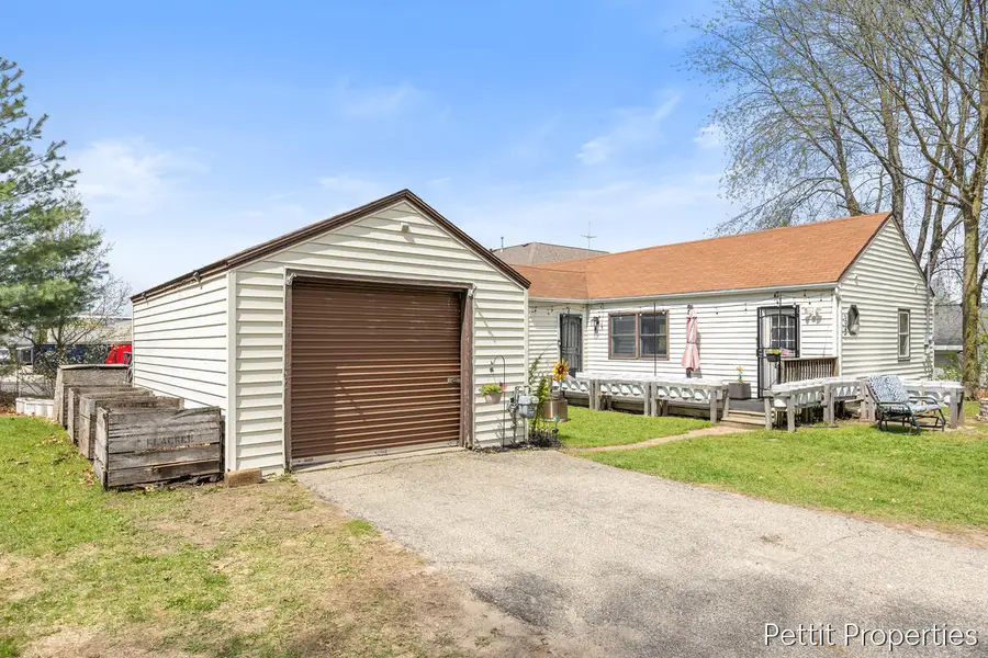 5023 Vernor Avenue Ne, Grand Rapids, MI 49525 - #2