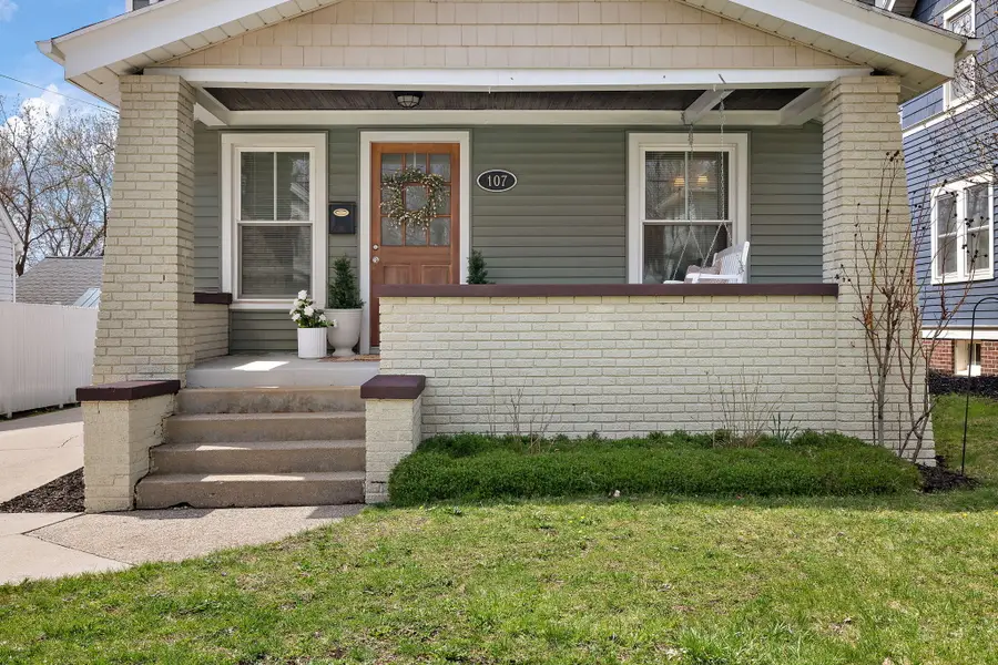 107 Lowell Avenue Ne, Grand Rapids, MI 49503 - #2