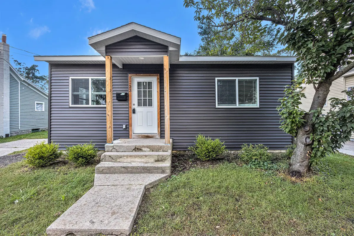 23 Batavia Place Ne, Grand Rapids, MI 49503 - #1