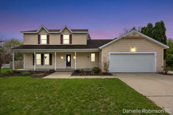 3460 Sunnyhill Street Ne, Rockford, MI 49341