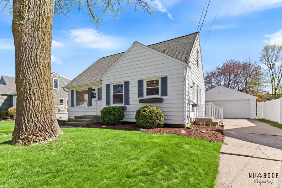 1256 Kelsey Street Ne, Grand Rapids, MI 49505 - #2