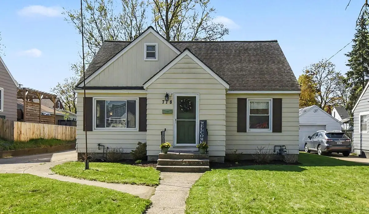 718 Colrain Street Sw, Wyoming, MI 49509 - #1