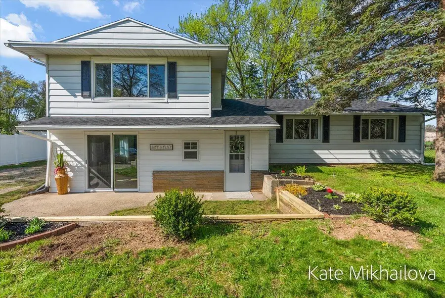 126 Blanche Avenue, Kalamazoo, MI 49001 - #2