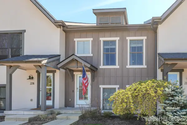 2154 New Town Drive Ne, Grand Rapids, MI 49525