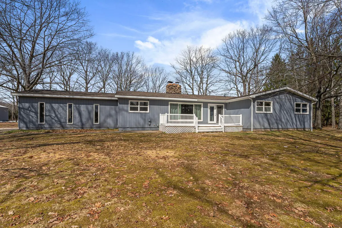 6561 E 34 1/2 Road, Cadillac, MI 49601 - #1