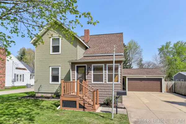 511 W Clinton Street, Hastings, MI 49058
