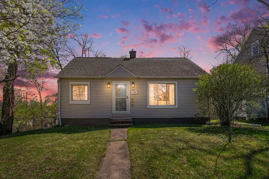 956 College Avenue Ne, Grand Rapids, MI 49503 - #2
