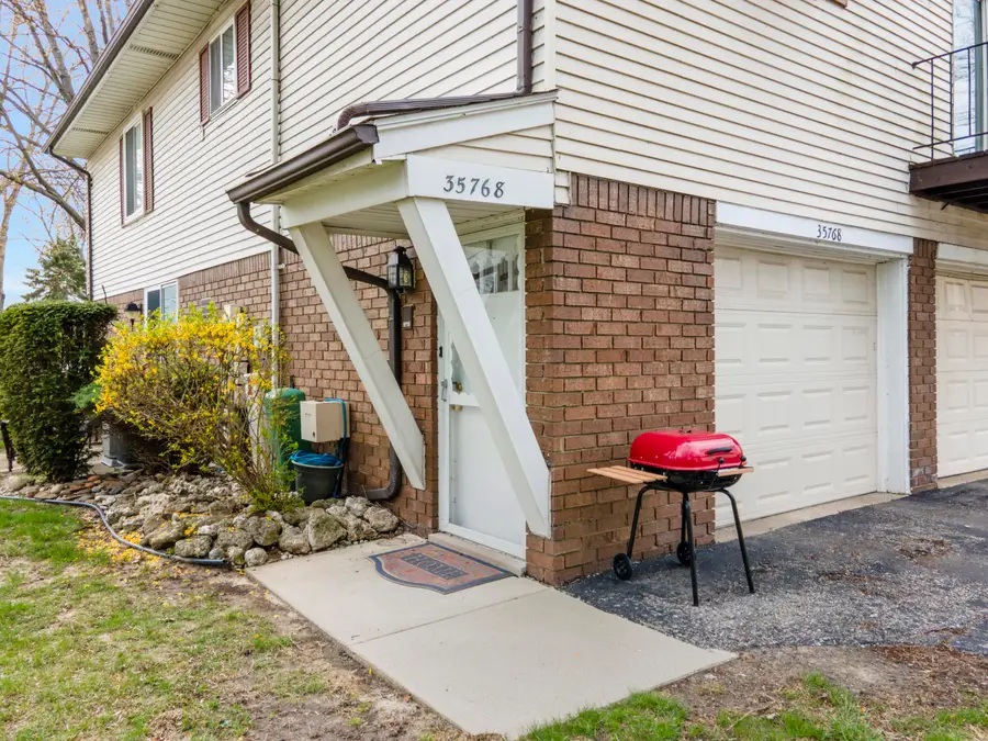 35768 Union Lake Road, Harrison Township, MI 48045 - #3