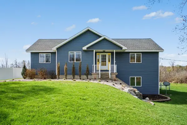3214 7th Street, Wayland, MI 49348