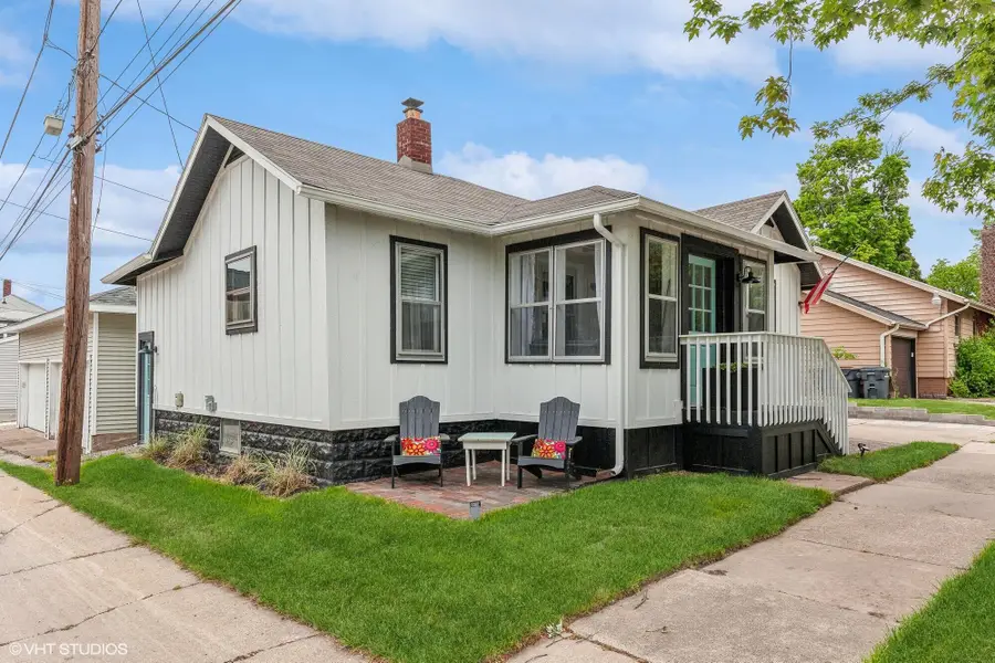 715 Elm Street, Saint Joseph, MI 49085 - #2