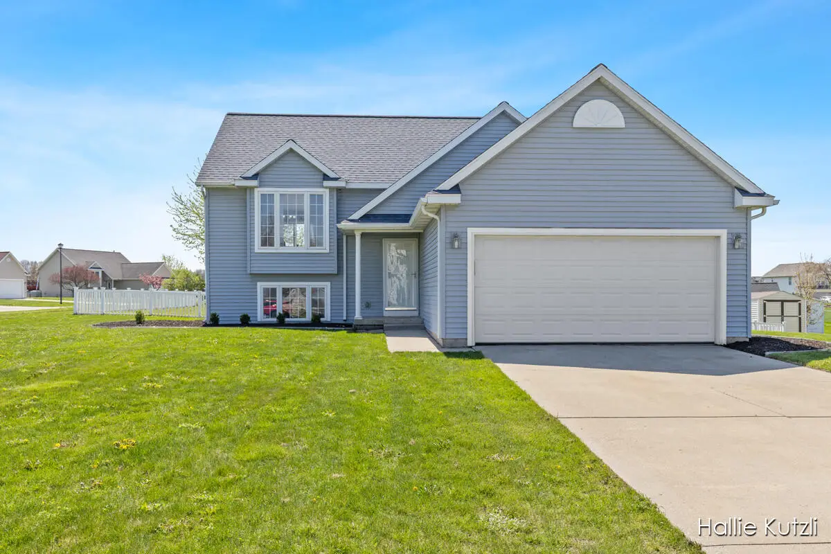 7035 Deer Cove Drive Se, Caledonia, MI 49316 - #1