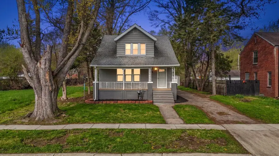 18305 Wormer Avenue, Detroit, MI 48219 - #2