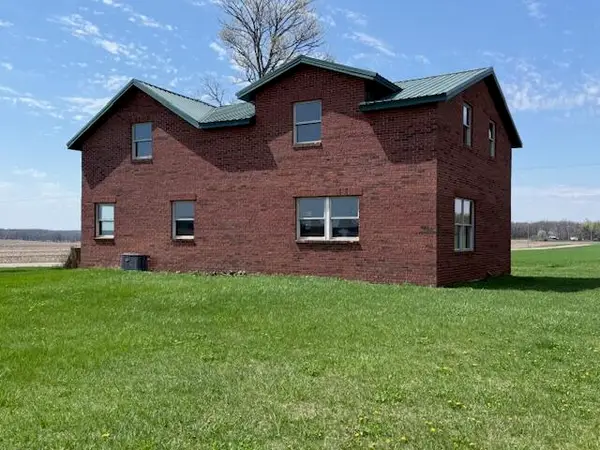 9000 Milnes Road, Jonesville, MI 49250