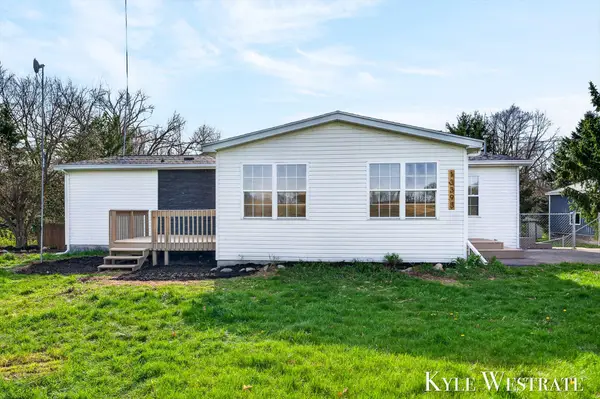 13393 Cypress Avenue, Sand Lake, MI 49343
