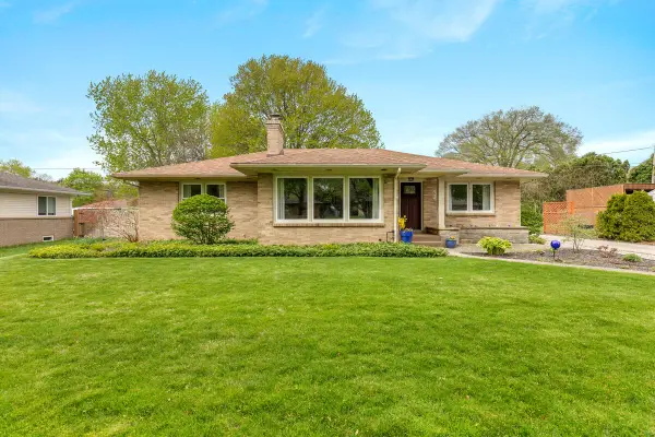 51 Westmont Drive Nw, Grand Rapids, MI 49504
