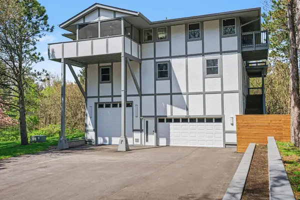 2949 Pagoda Path, Stevensville, MI 49127