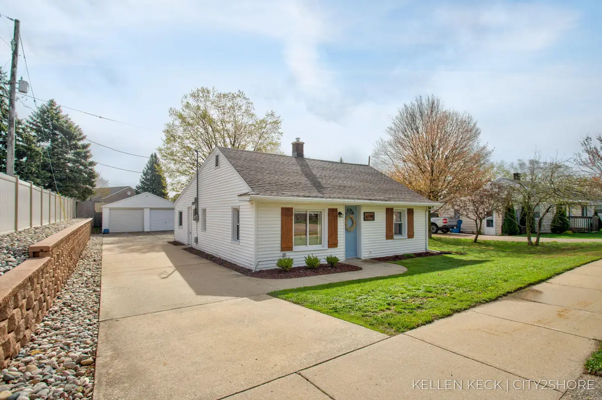 6748 28th Avenue, Hudsonville, MI 49426 - #1