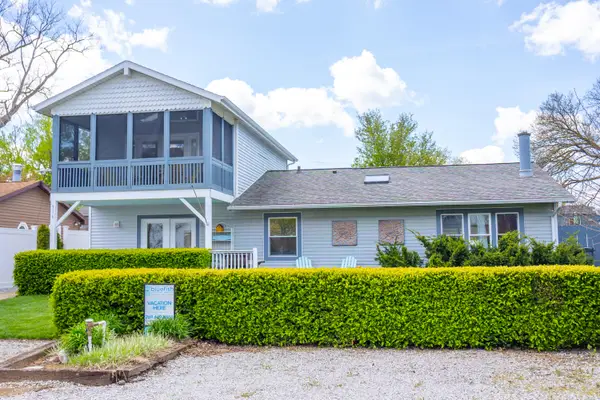 316 N Berrien Street, New Buffalo, MI 49117