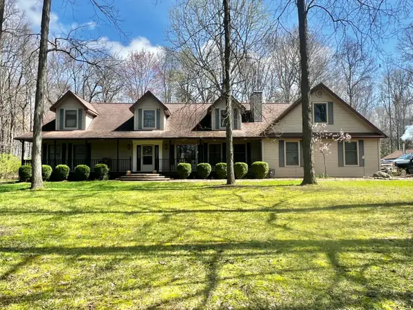 1401 Meadow Lane, Hillsdale, MI 49242