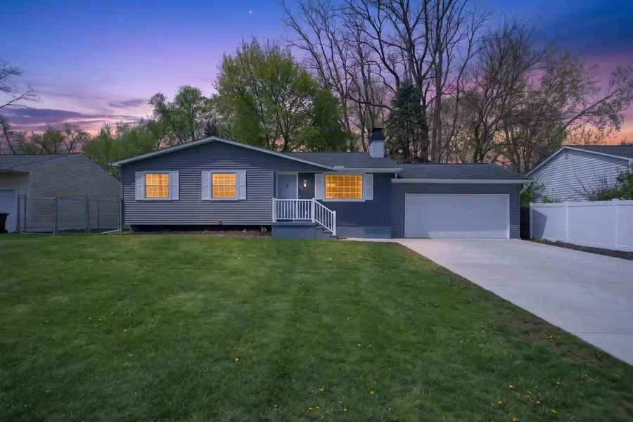 532 Robinson Road, Jackson, MI 49203 - #2