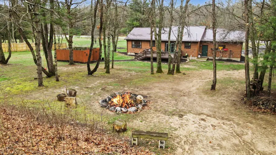 8366 Cottonwood Avenue, Howard City, MI 49329 - #2