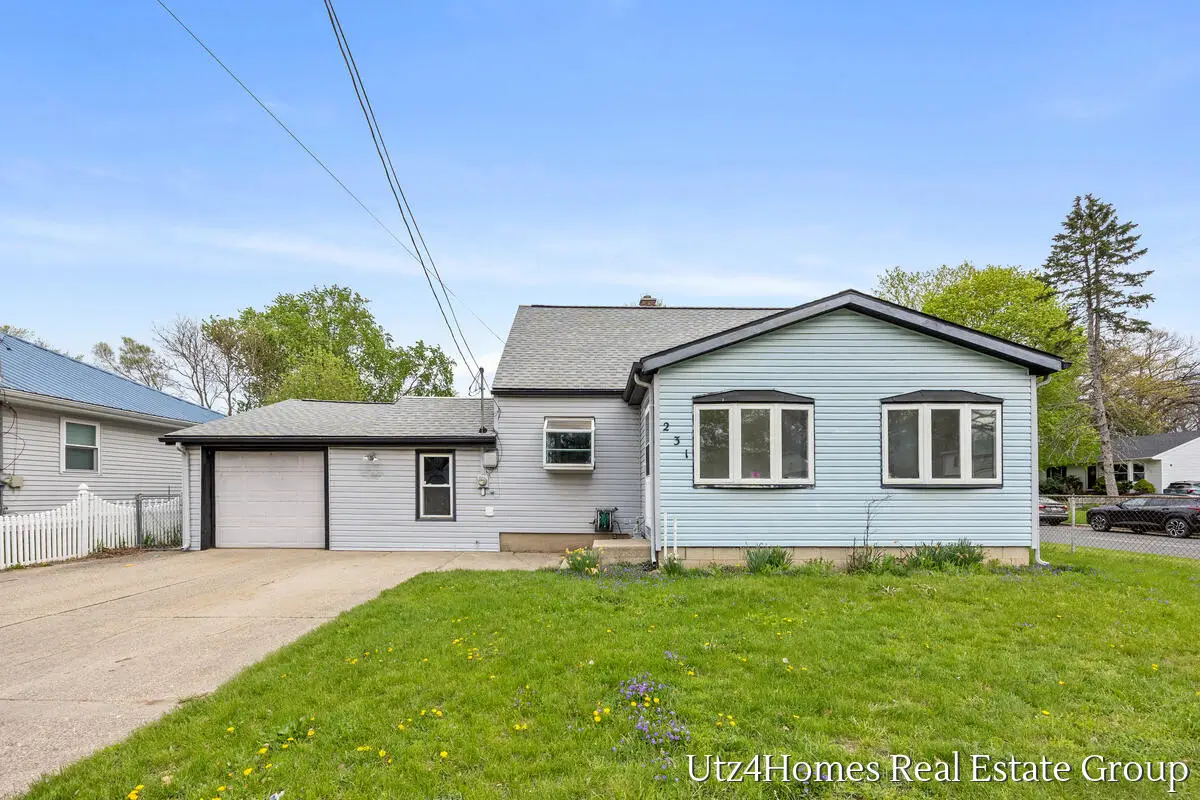 231 50th Street Sw, Grand Rapids, MI 49548 - #1