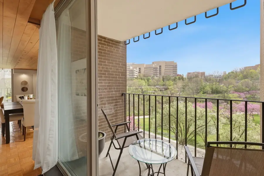 1050 Wall Street #5A, Ann Arbor, MI 48105 - #2