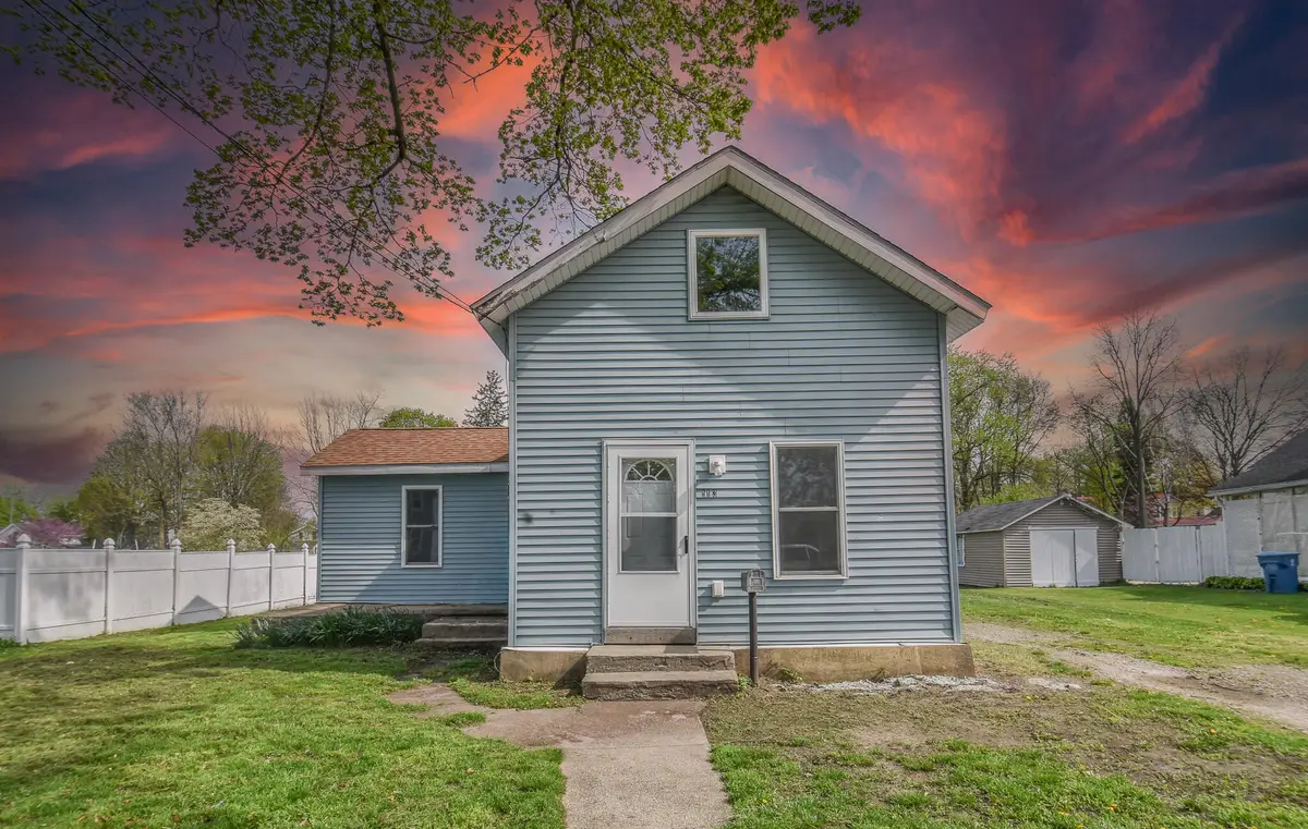 113 E Washington Street, Coldwater, MI 49036 - #1