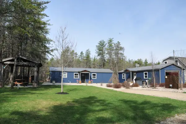 10992 Naples Road Se, Fife Lake, MI 49633