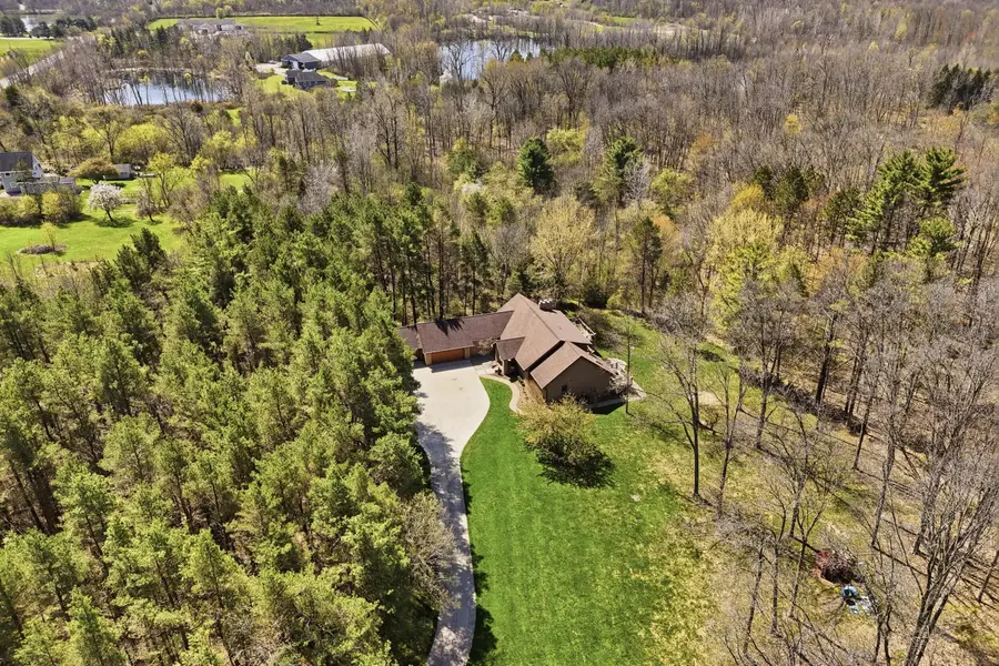 9256 Fenton Road, Grand Blanc, MI 48439 - #3