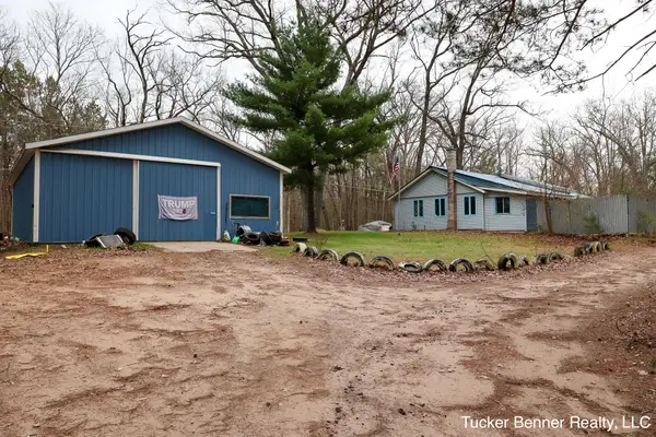 7074 Holton-duck Lake Road, Holton, MI 49425