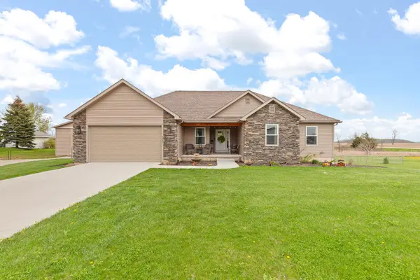 9201 Walnut Drive, Tipton, MI 49287