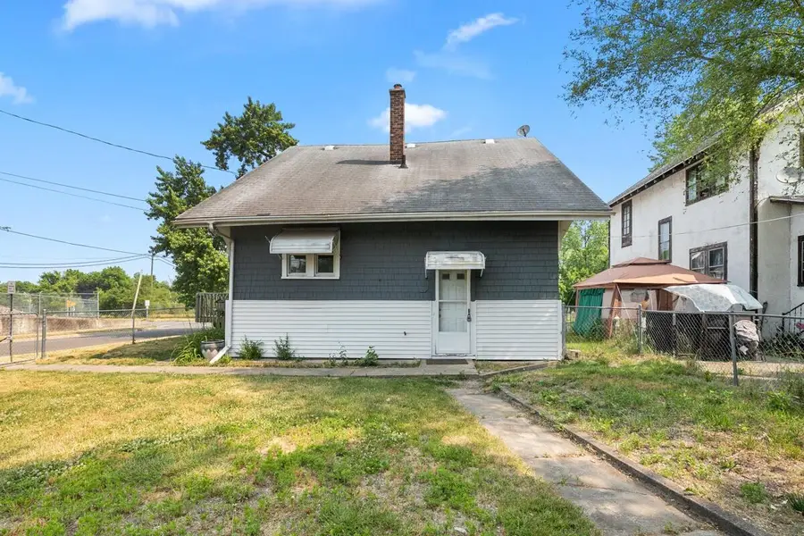 660 E Michigan Avenue E, Battle Creek, MI 49014 - #3