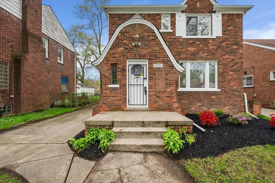 15731 Kentfield Street, Detroit, MI 48223 - #2