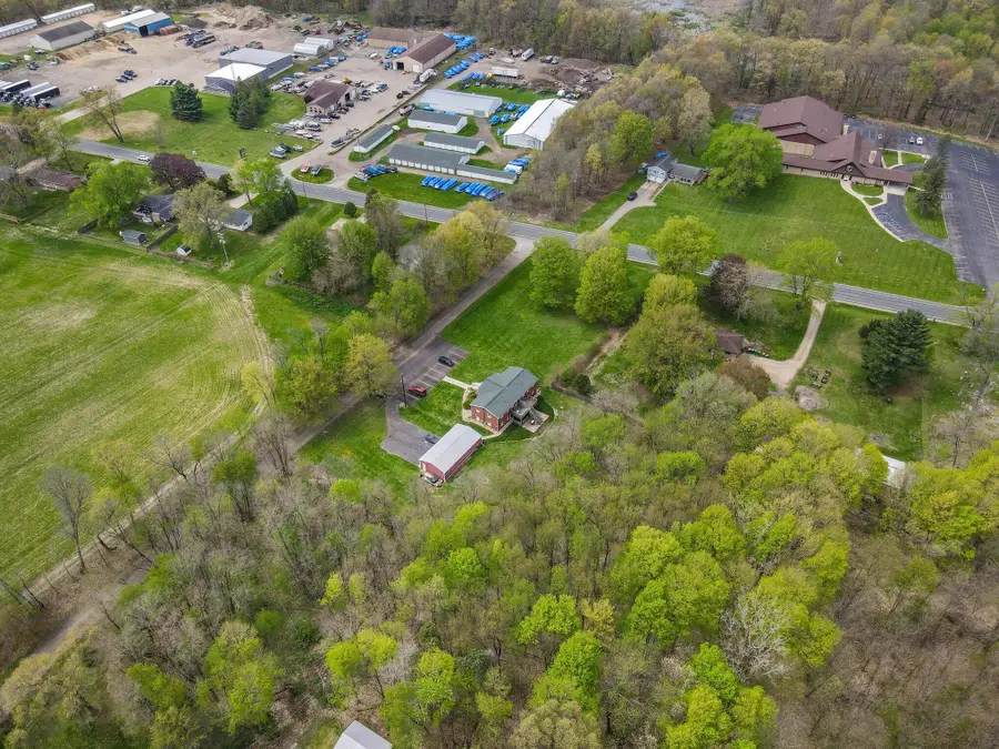 10477 S Sprinkle Road, Vicksburg, MI 49097 - #3