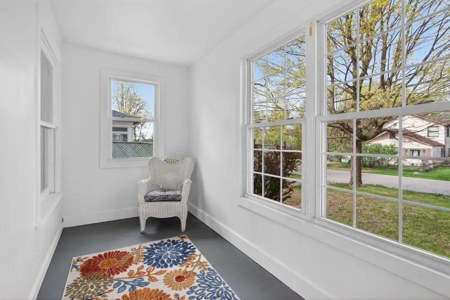 1137 Knapp Street, Jackson, MI 49203 - #3