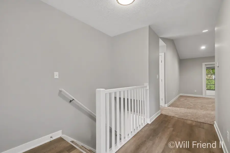 15 Skyline Circle Nw, Grand Rapids, MI 49504 - #3