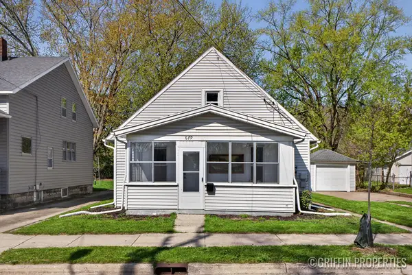 679 Garfield Avenue Nw, Grand Rapids, MI 49504