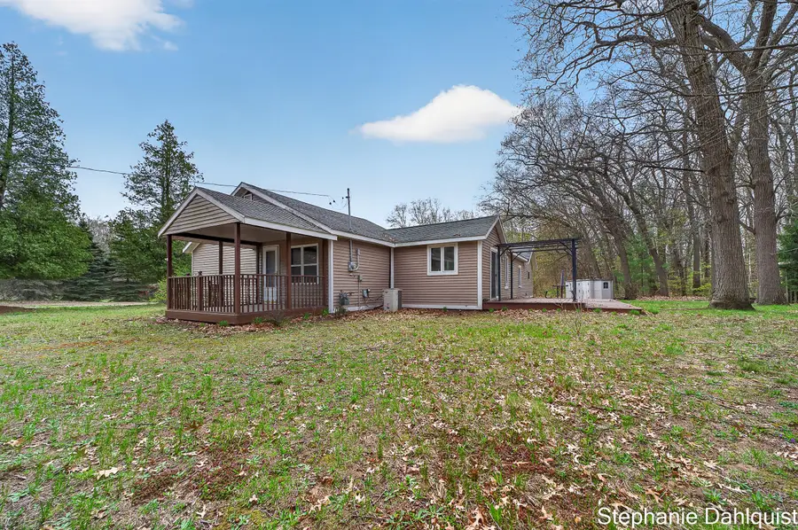 1093 E Giles Road, Muskegon, MI 49445 - #2