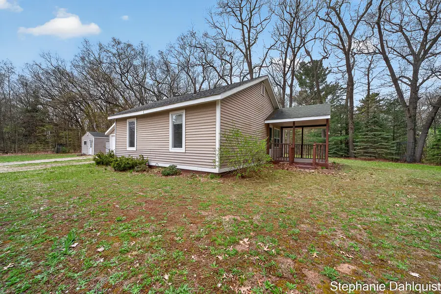 1093 E Giles Road, Muskegon, MI 49445 - #3