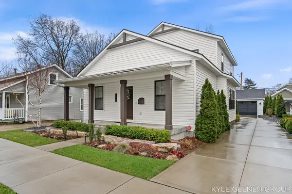 140 W 10th Street, Holland, MI 49423