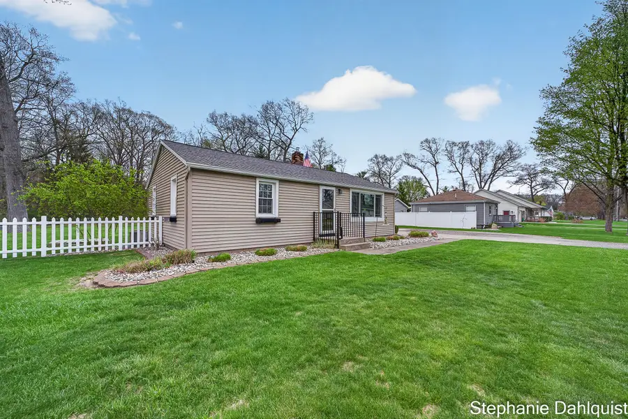 1662 N Roberts Road, Muskegon, MI 49445 - #3