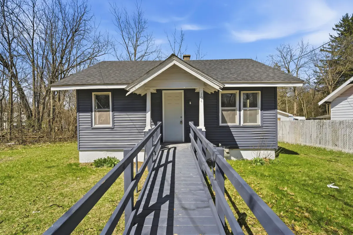 104 W Roosevelt Avenue, Battle Creek, MI 49037 - #1