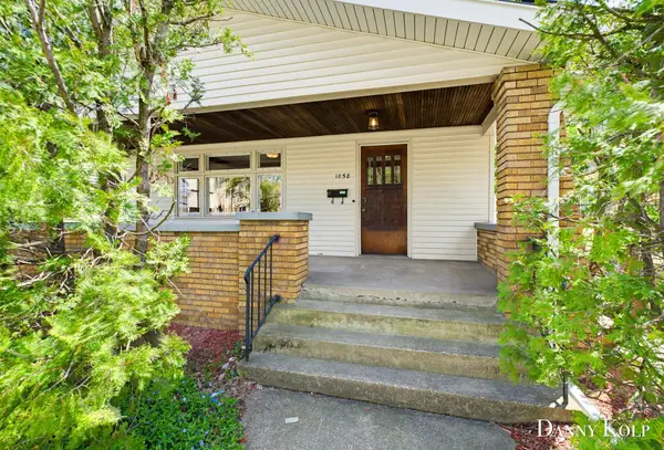 1058 4th Street Nw, Grand Rapids, MI 49504