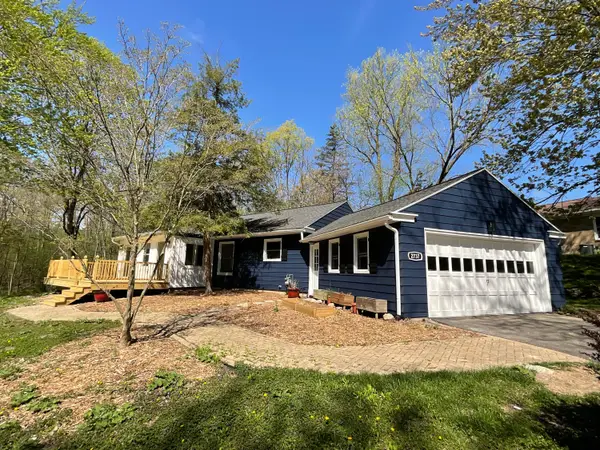 2737 Meadowvale Drive Se, Grand Rapids, MI 49506