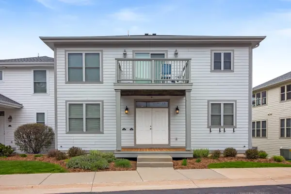 211 Garden Terrace #D, Douglas, MI 49406