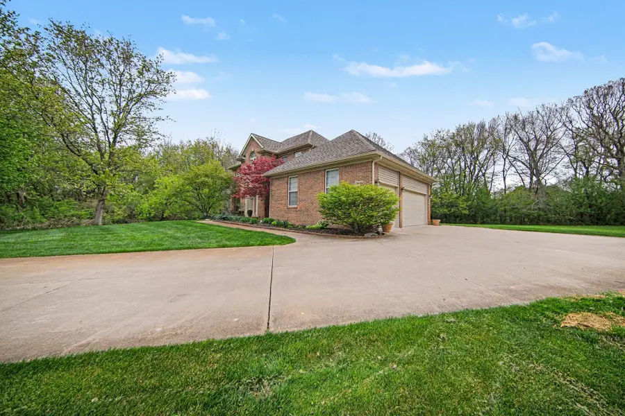 5559 Creekview Drive, Ann Arbor, MI 48108 - #3