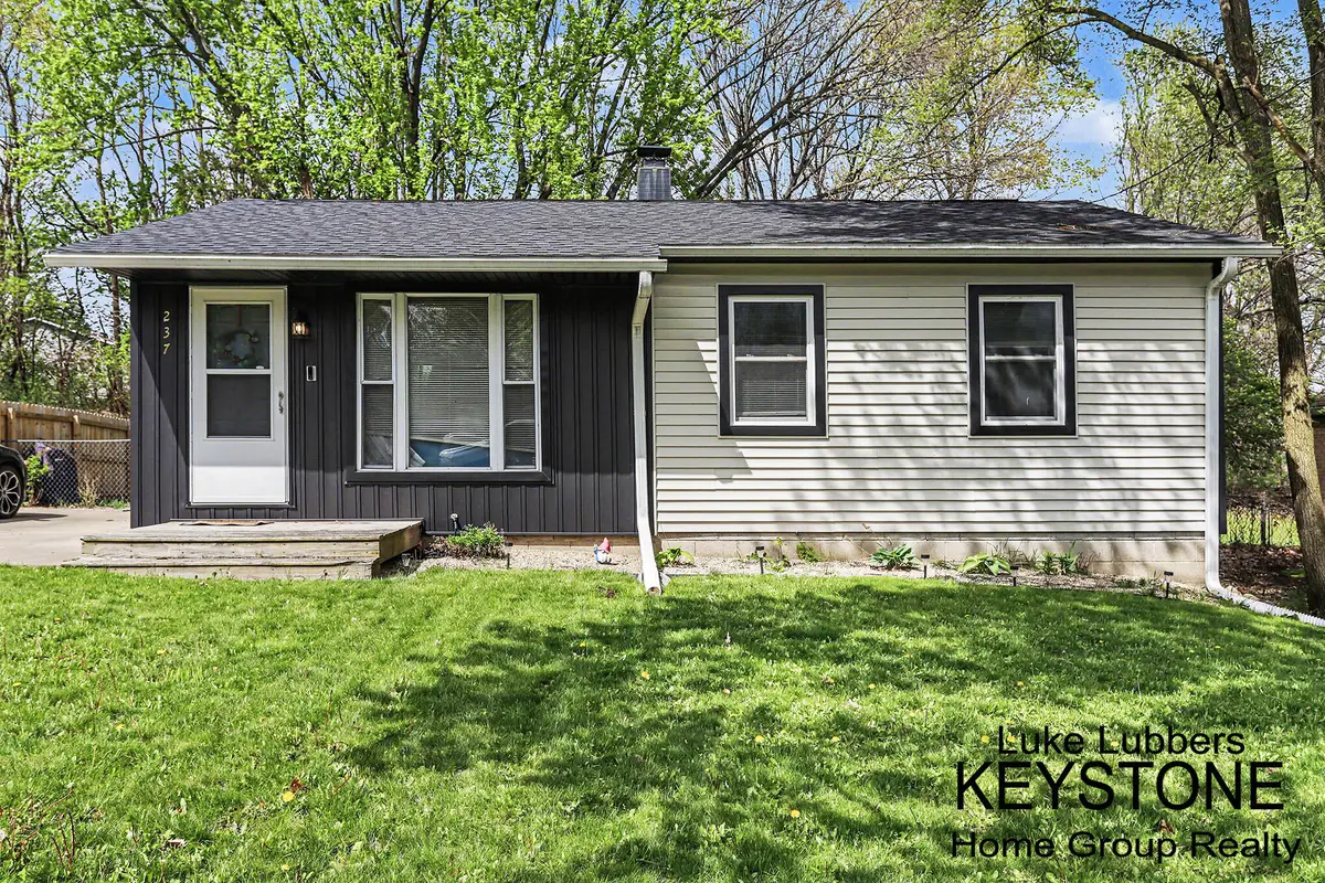 237 Hopkins Street, Battle Creek, MI 49017 - #1